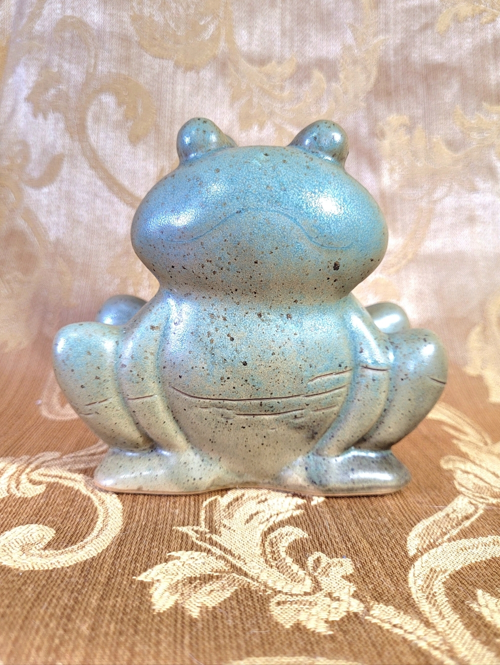 Frog Sponge Holder Stonewear Whimsical Kitchen Swamp Princess Accessories